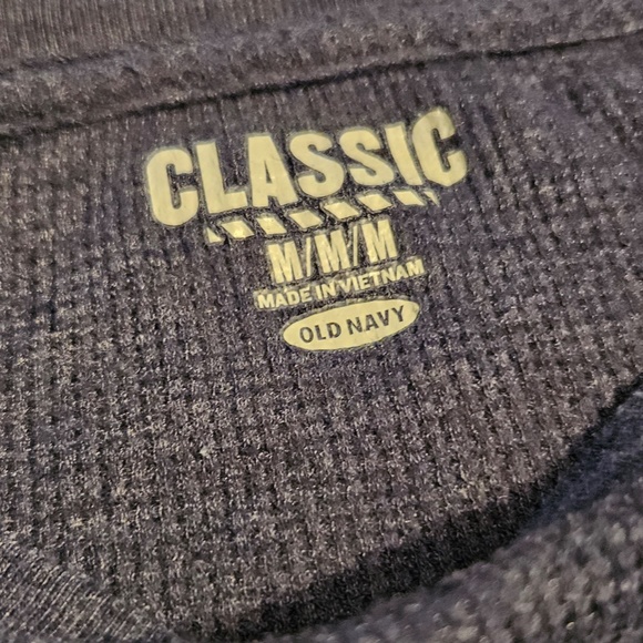 Old Navy Classic Textured Long Sleeve Men's Shirt Size M - Picture 2 of 4